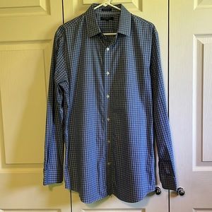 Men’s Banana Republic Button Down Shirt. Size Large. Slim Fit. No Iron.